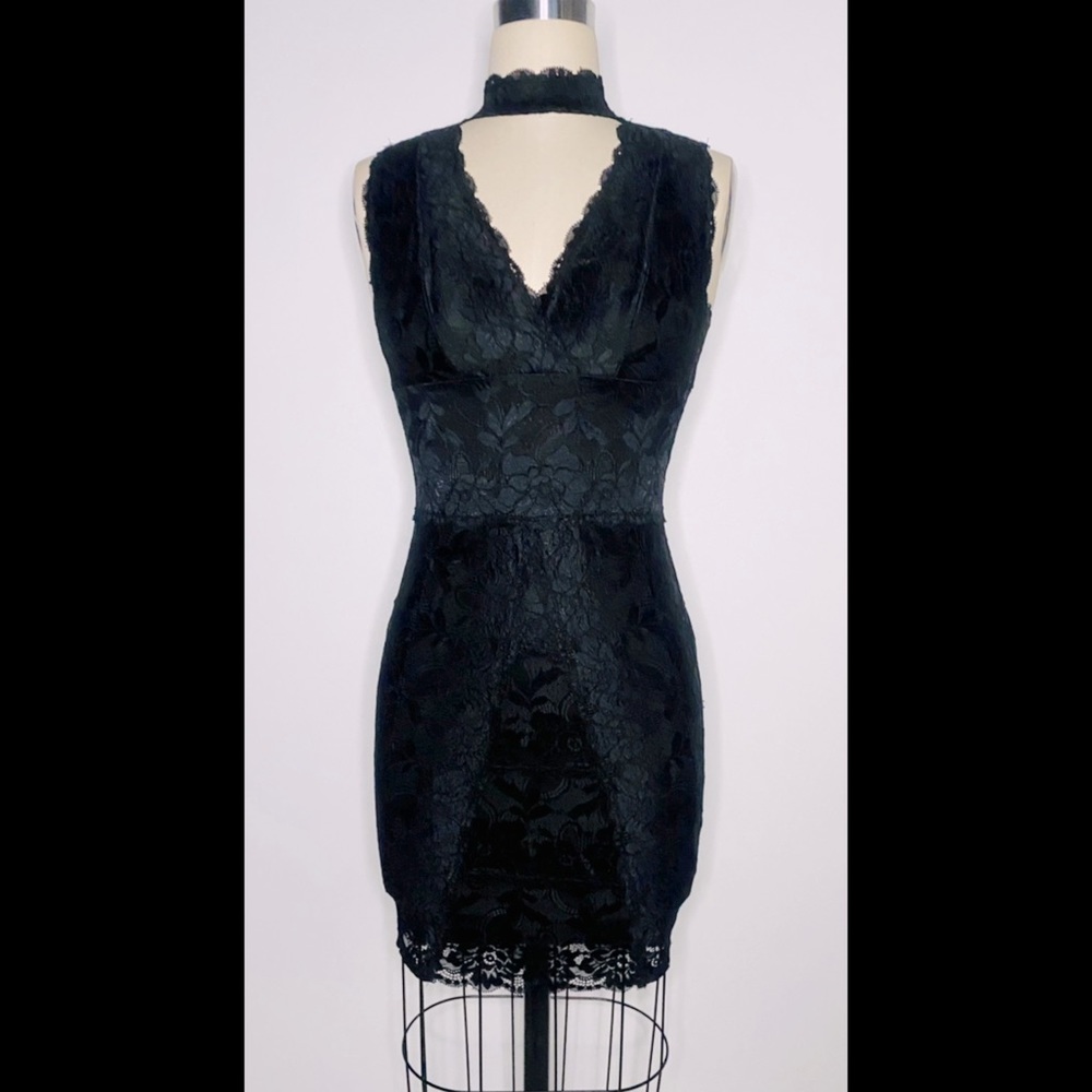 GUESS Black Lace Bodycon Collar Dress